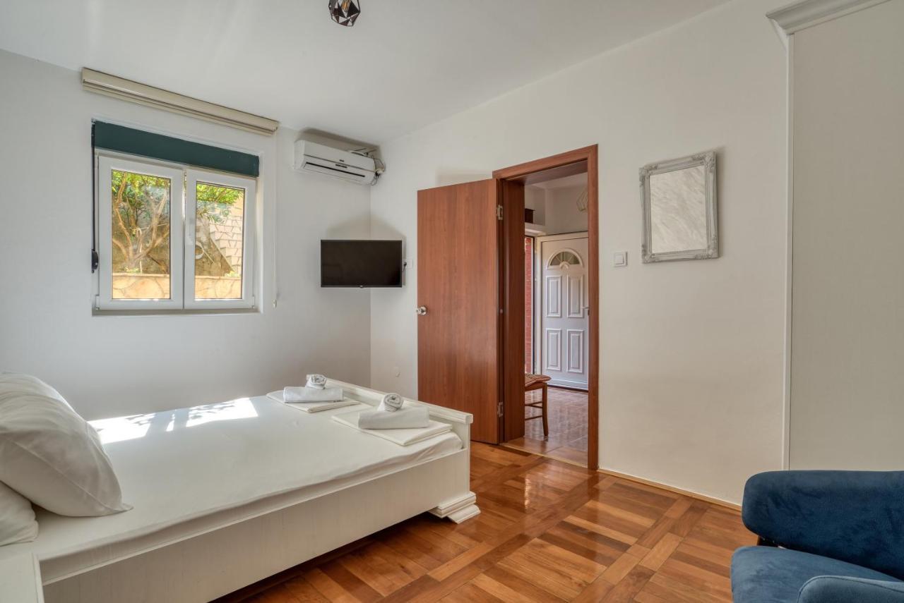Boka Bay Paradise Apartments - Oasis Of Piece Котор Екстериор снимка